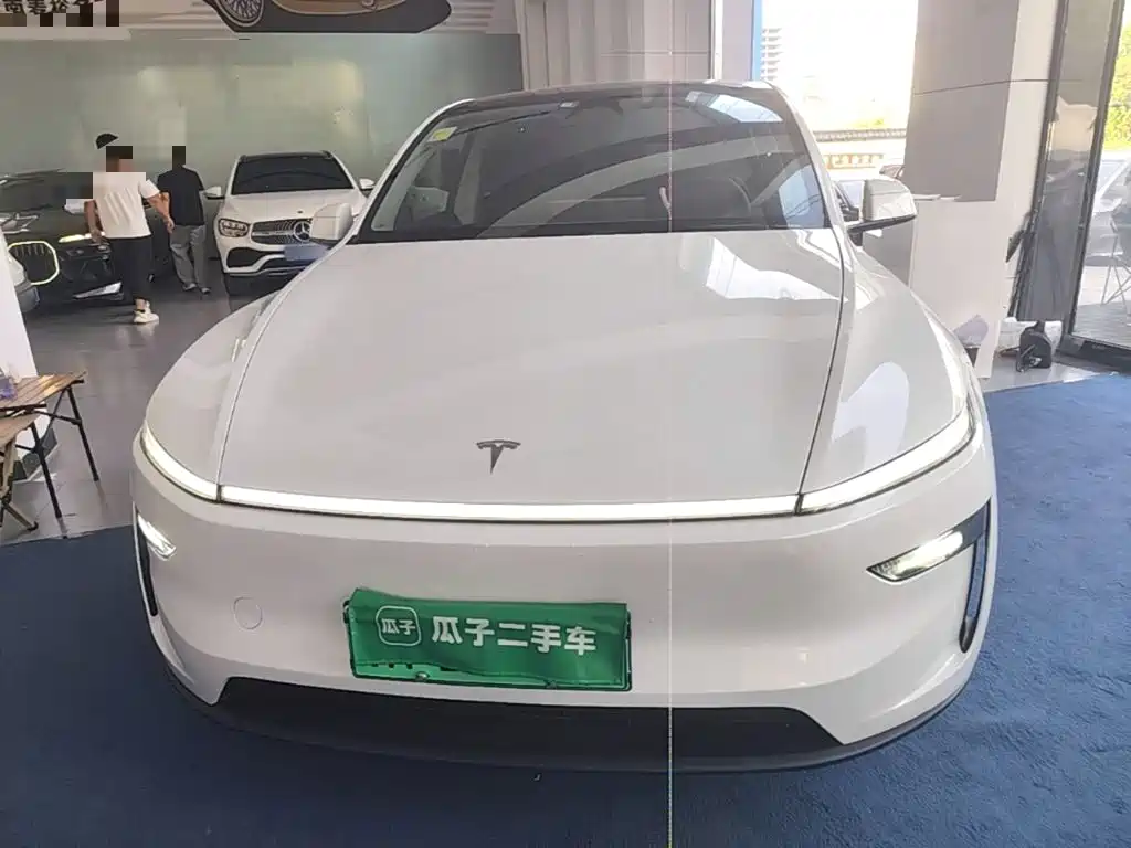 Model Y 2025 rear-wheel drive version купить на сайте DeffCars