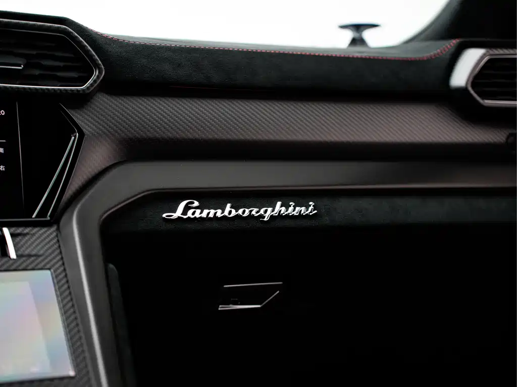 Urus 2022 4.0T V8 Performante купить на сайте DeffCars