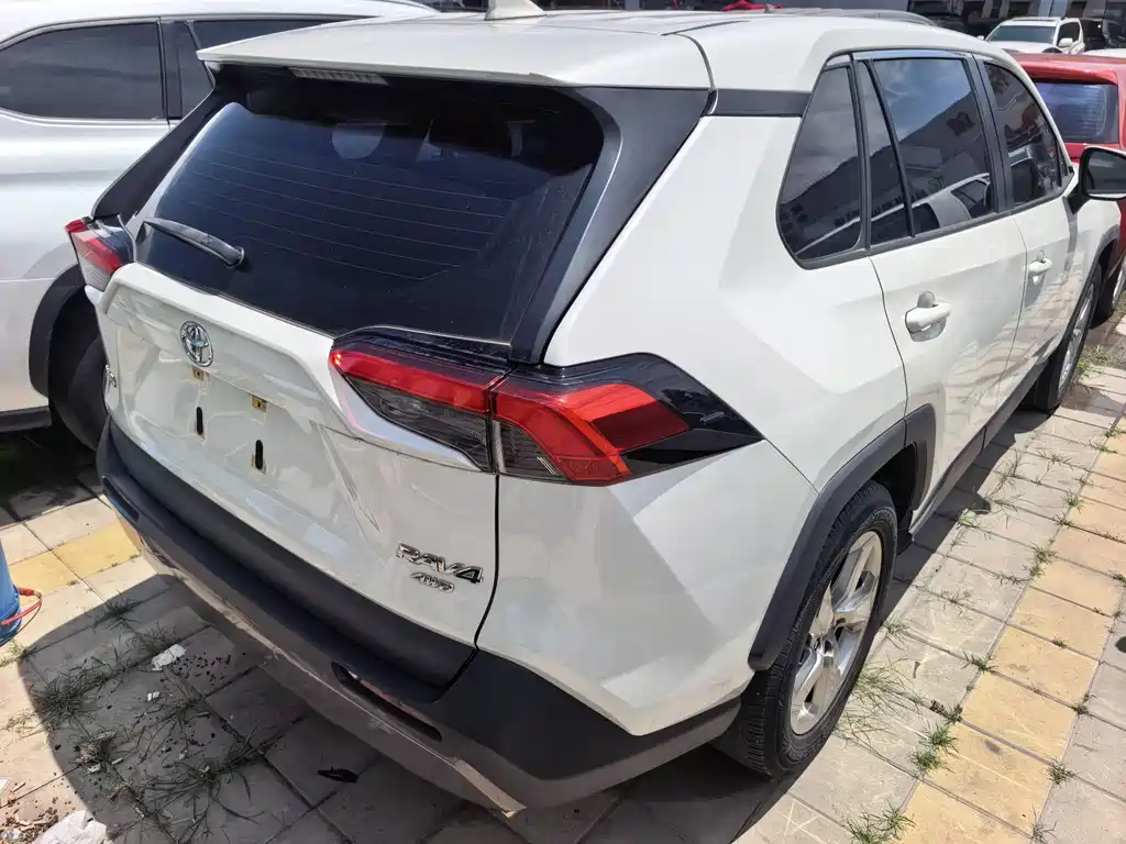 RAV4 Rongfang 2020 2.0L CVT four-wheel drive fashion version купить на сайте DeffCars