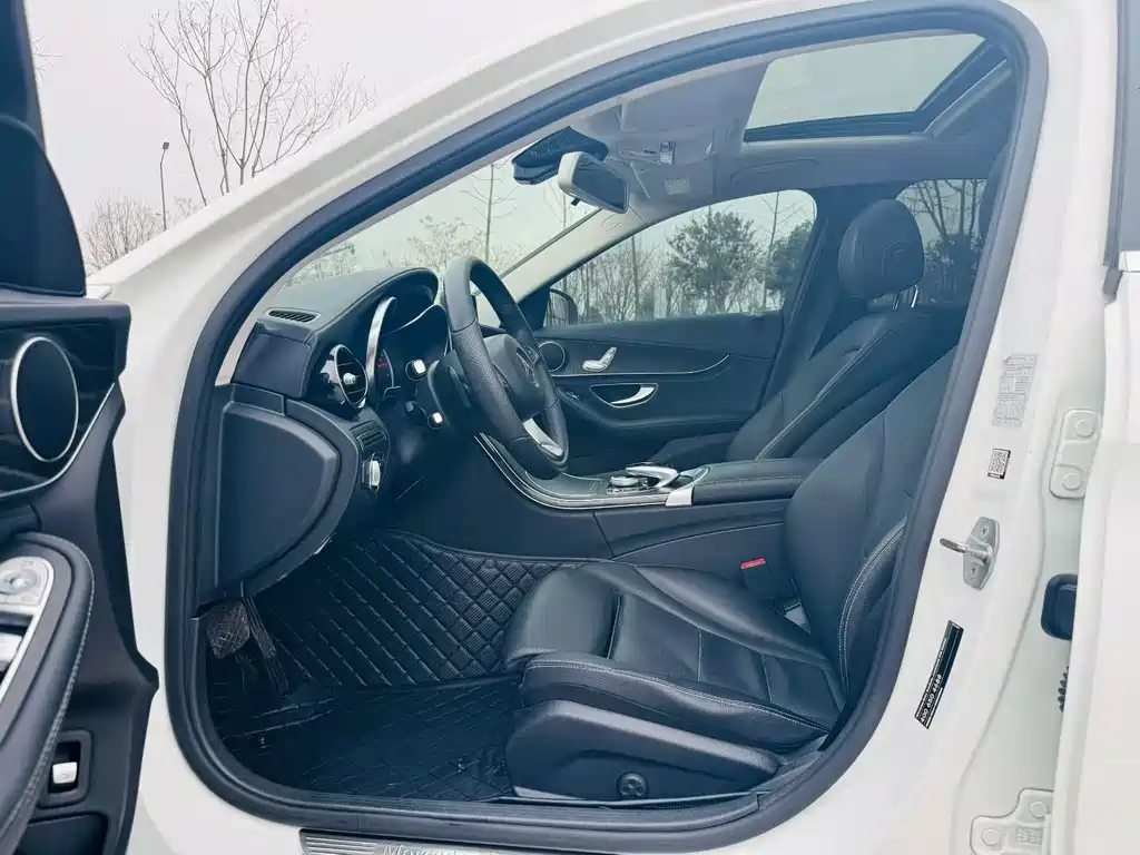 Mercedes-Benz C-Class 2017 facelift C 180 L stylish sports version купить на сайте DeffCars