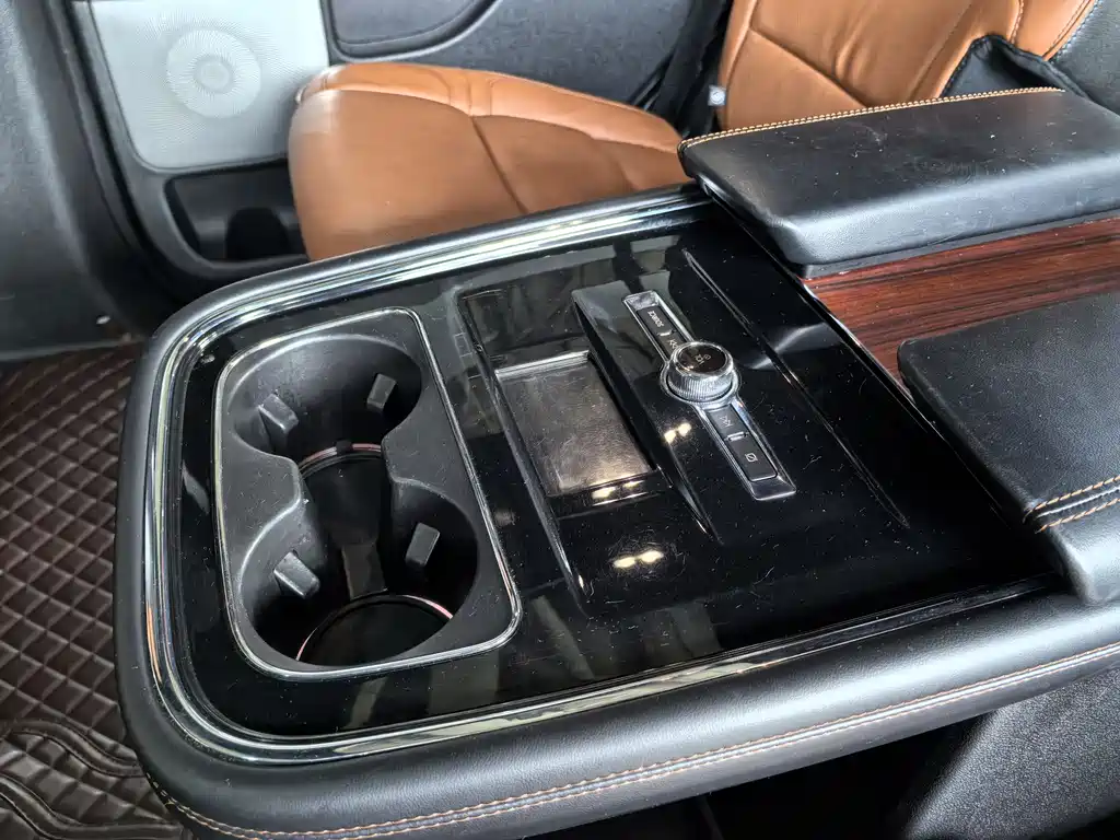 Navigator 2018 3.5T Honor Edition National V купить на сайте DeffCars