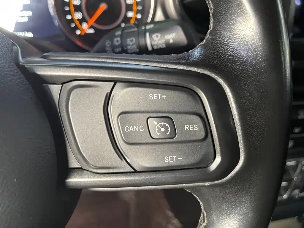 Wrangler 2019 2.0T Sahara four-door version National V купить на сайте DeffCars