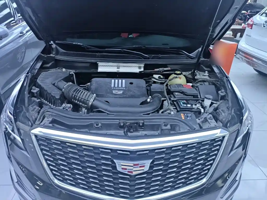 Cadillac XT5 2024 2.0T two-wheel drive fashion model купить на сайте DeffCars