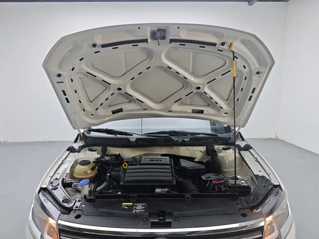 Lavida 2019 1.5L Automatic Fashion Edition National VI купить на сайте DeffCars