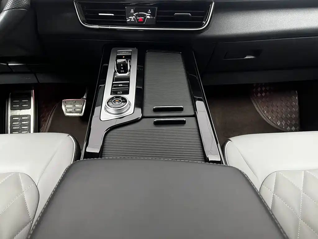 Lanxun 2023 380TSI four-wheel drive R-Line cruise version купить на сайте DeffCars