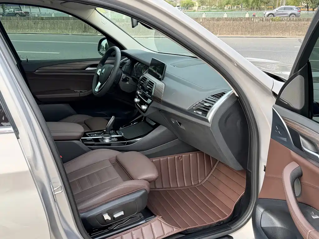 BMW X3 2021 facelift xDrive28i luxury package купить на сайте DeffCars