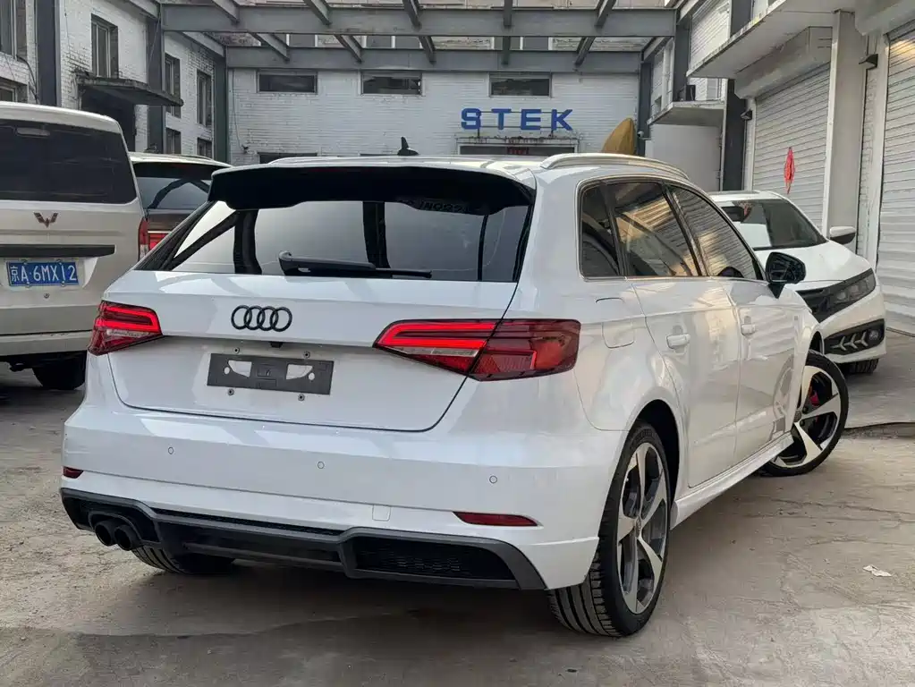 Audi A3 2019 Sportback 40 TFSI Sports National VI купить на сайте DeffCars