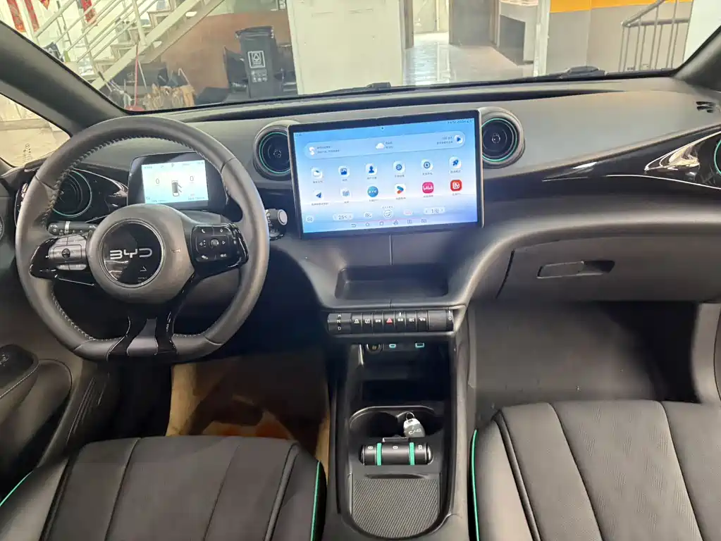Dolphin 2025 420km Free Edition купить на сайте DeffCars