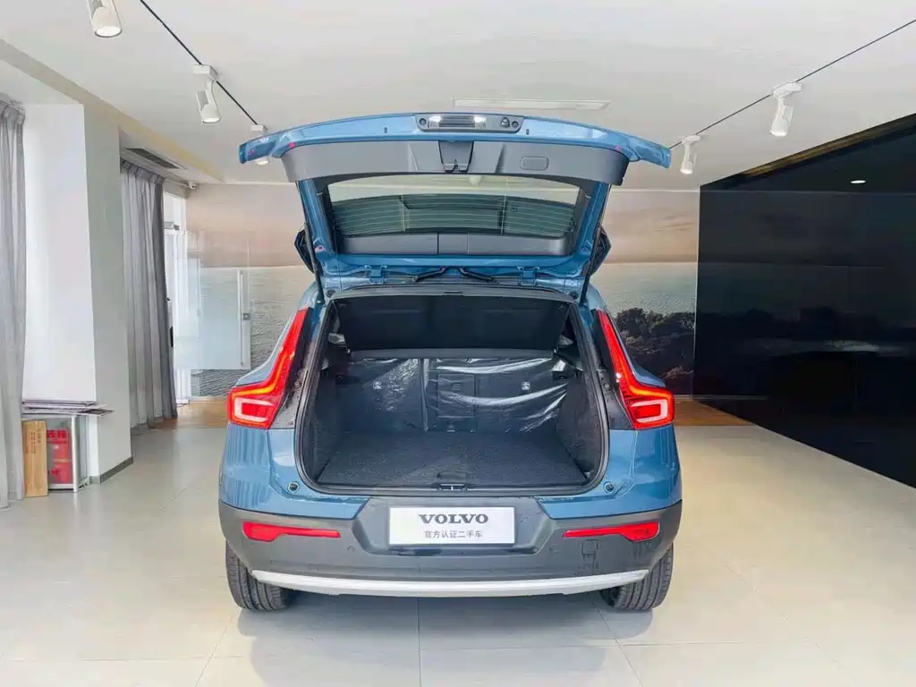 Volvo XC40 2023 B3 Zhixing Fashion Edition купить на сайте DeffCars