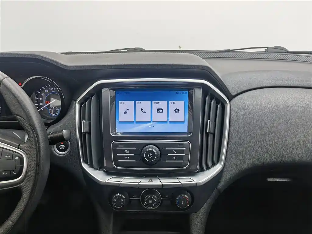 Yuhu 7 2020 2.0T diesel manual four-wheel drive comfort version short-axis National VI JX4D20A6L купить на сайте DeffCars