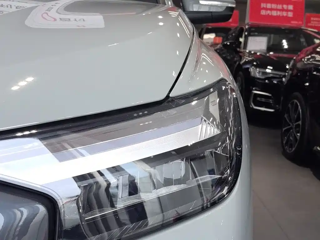 Audi Q4 e-tron 2024 40 e-tron Creative Edition купить на сайте DeffCars