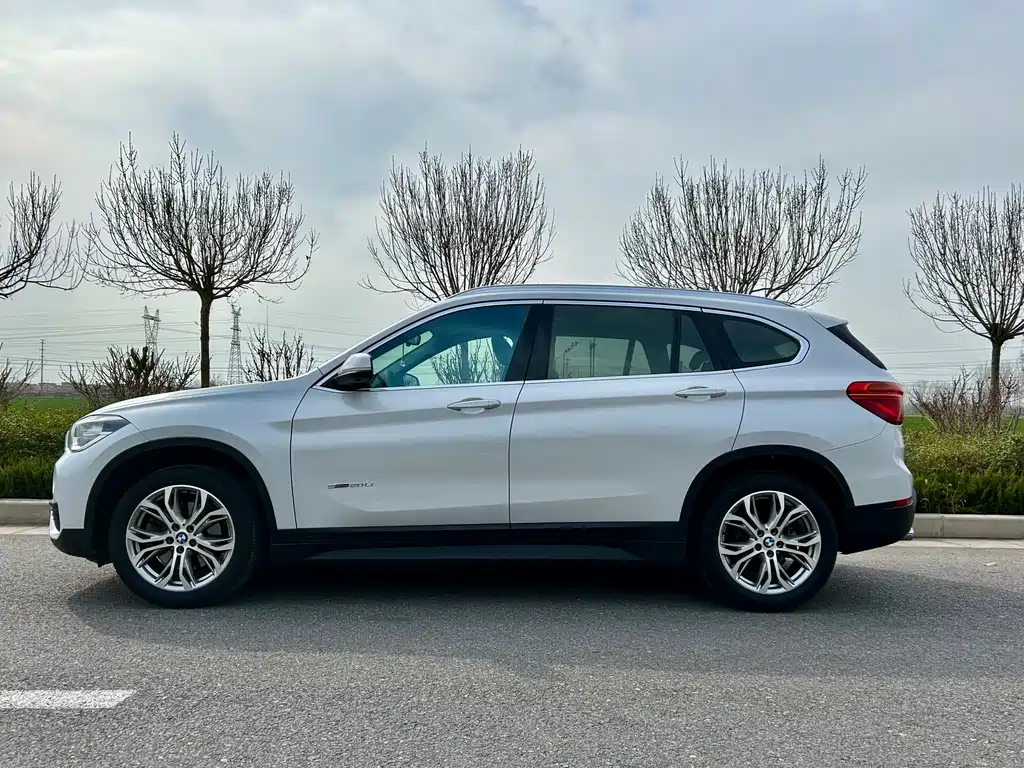 BMW X1 2018 sDrive20Li Leading Model купить на сайте DeffCars