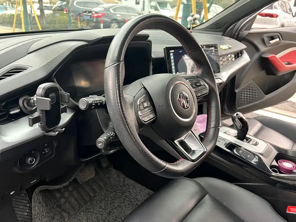 MG5 2021 300TGI DCT Green Luxury Edition купить на сайте DeffCars