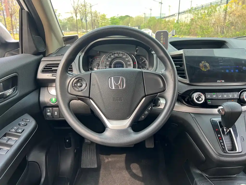Honda CR-V 2016 2.0L two-wheel drive classic version купить на сайте DeffCars