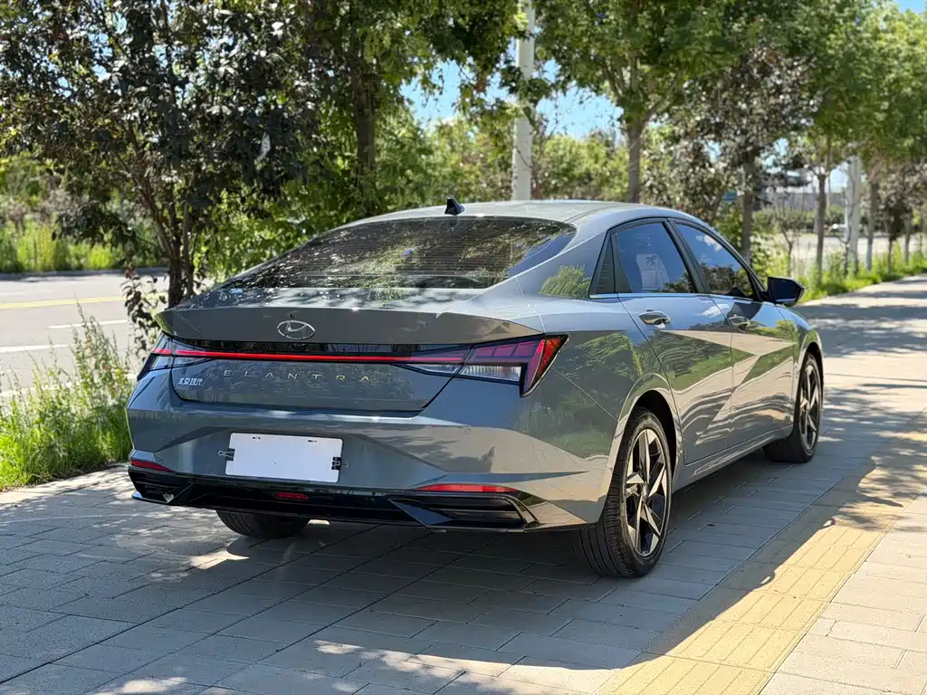 Elantra 2022 1.5L CVT Lux Premium Edition купить на сайте DeffCars