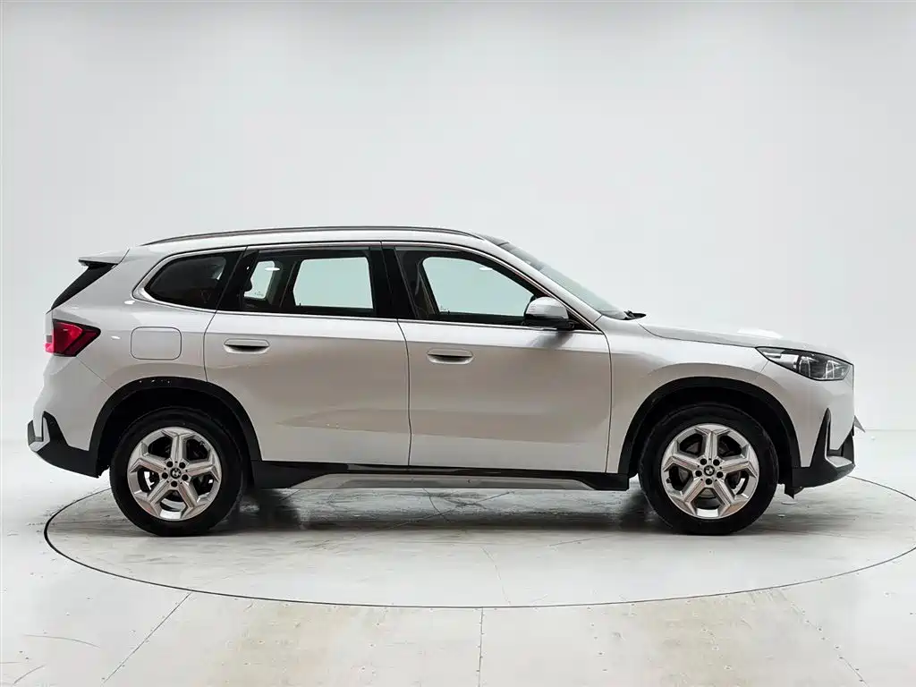BMW X1 2023 sDrive20Li X Design Package купить на сайте DeffCars