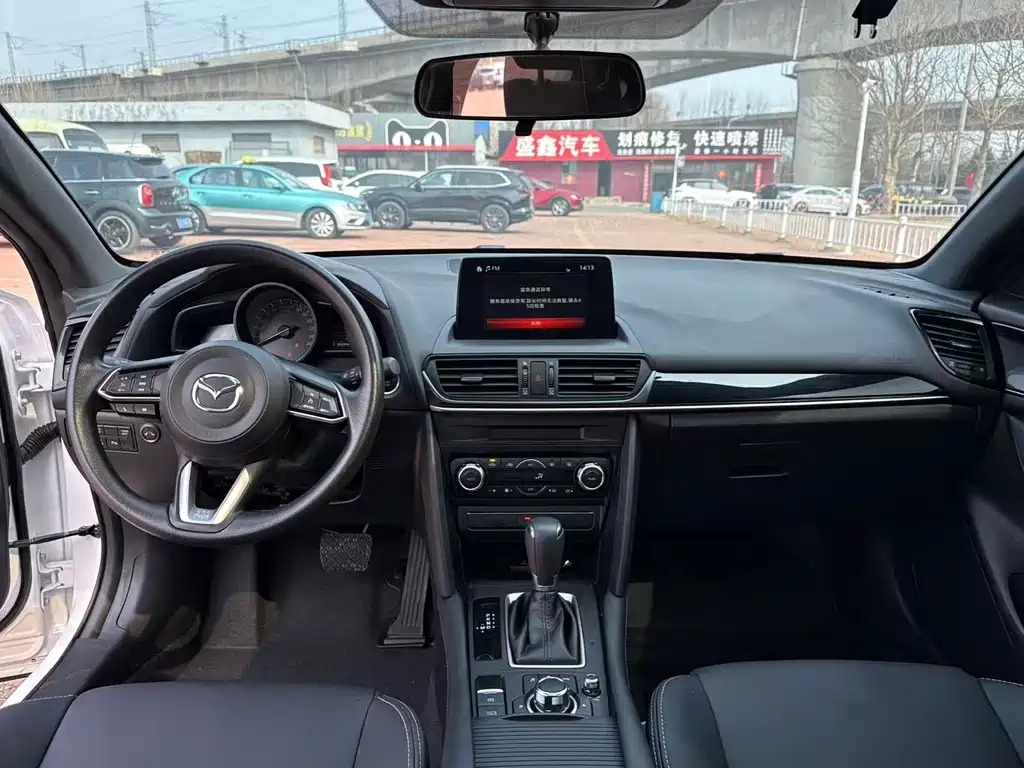 Mazda CX-4 2021 2.0L automatic two-wheel drive Blue Sky Exploration Edition купить на сайте DeffCars