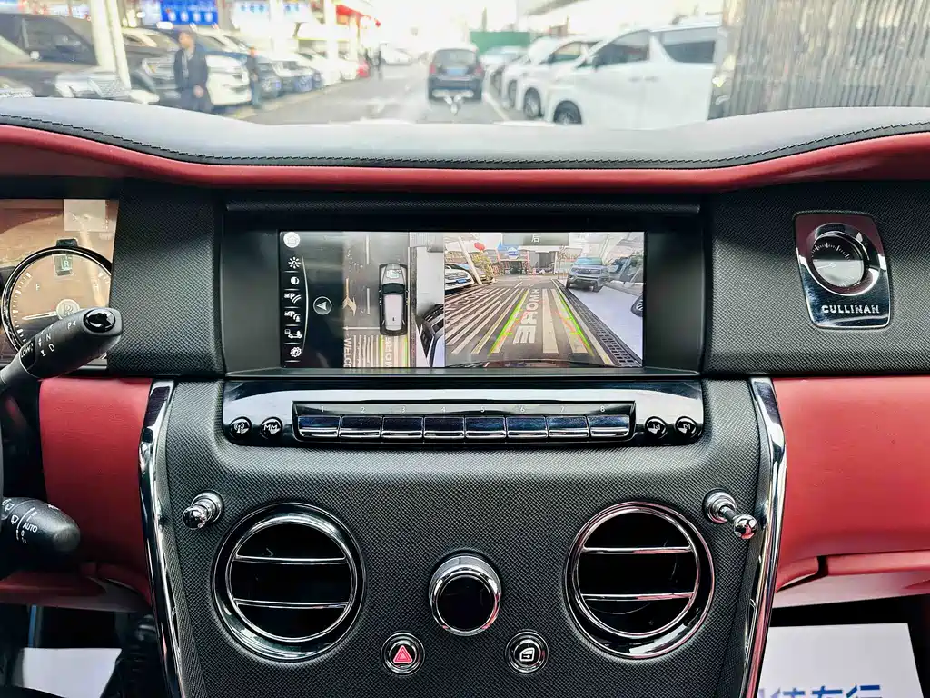 Cullinan 2018 four-seat version купить на сайте DeffCars