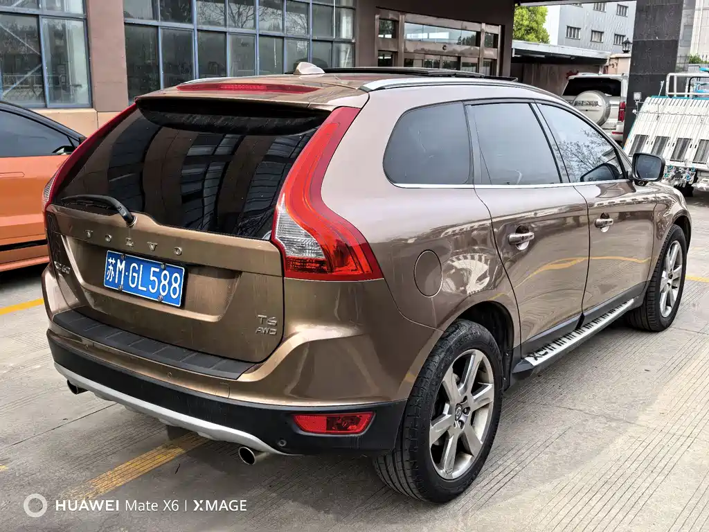 Volvo XC60 imported 2012 T6 AWD personalized sports version купить на сайте DeffCars