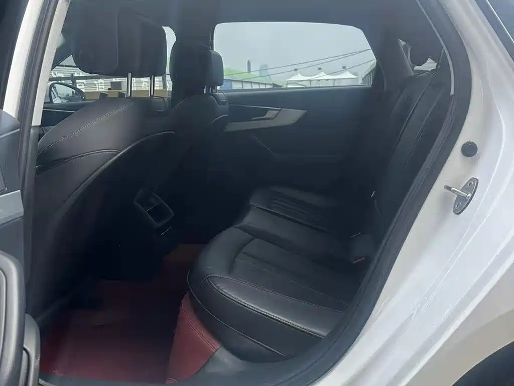 Audi A4L 2020 40 TFSI Fashionable and Dynamic купить на сайте DeffCars