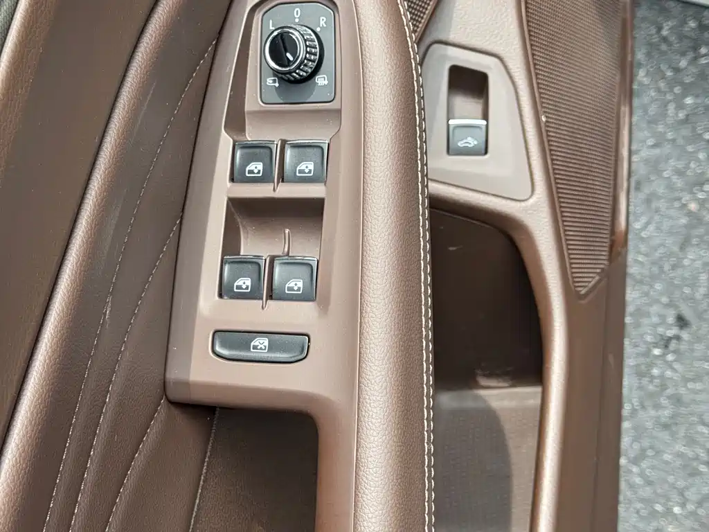Huiang 2021 380TSI Deluxe Edition купить на сайте DeffCars