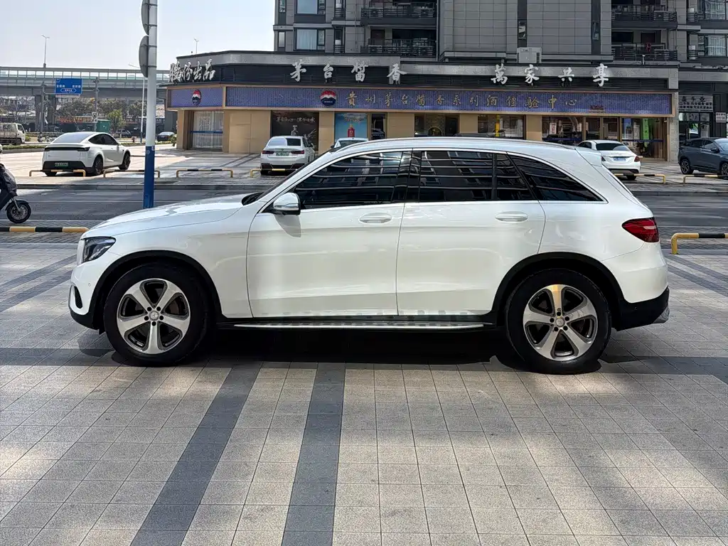 Mercedes-Benz GLC 2016 GLC 260 4MATIC luxury model купить на сайте DeffCars