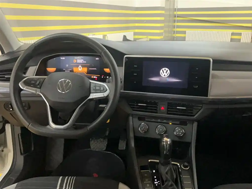 Bora 2024 200TSI DSG Changxing Edition купить на сайте DeffCars