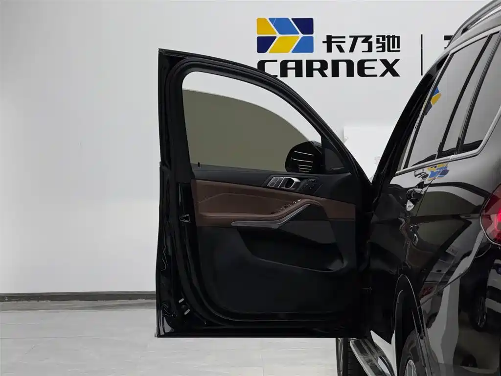 BMW X7 2022 xDrive40i Leading Luxury Package купить на сайте DeffCars