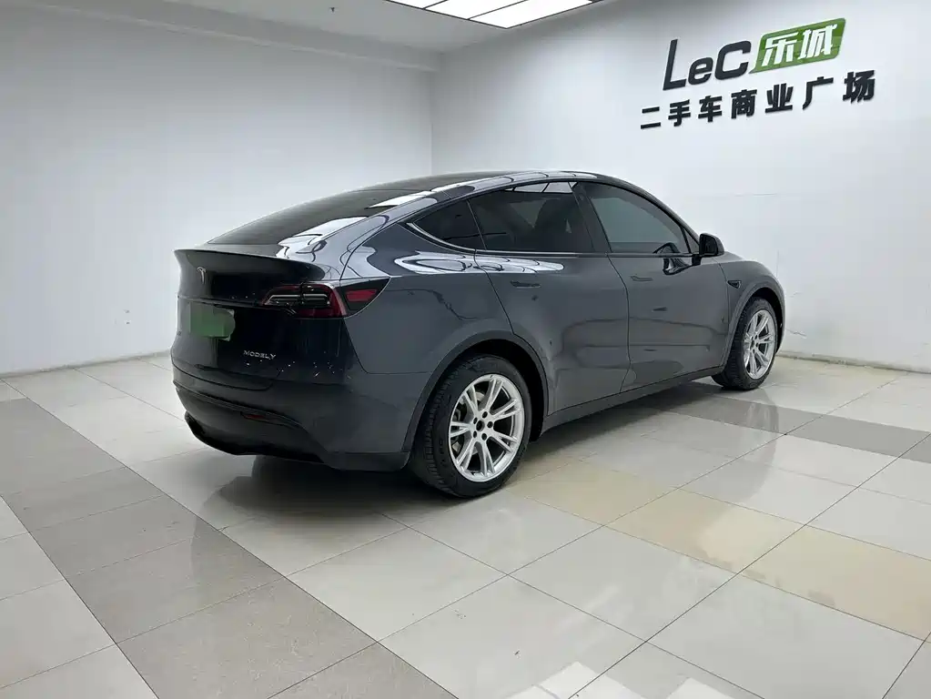 Model Y 2022 facelift rear-wheel drive version купить на сайте DeffCars