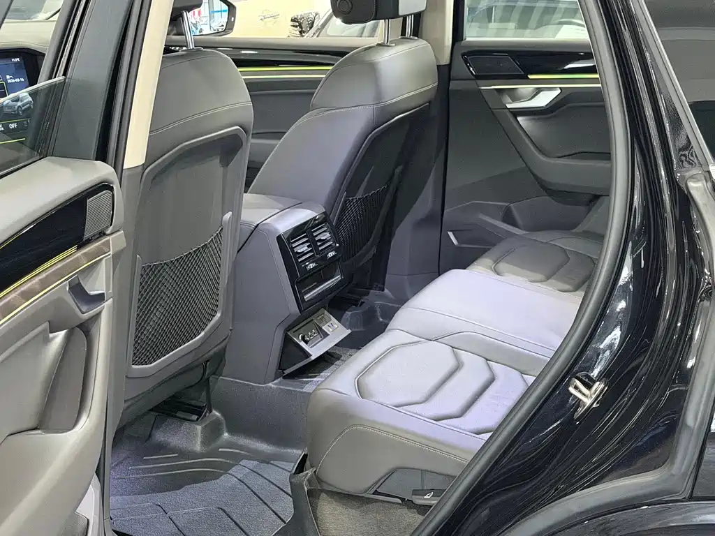 Touareg 2020 2.0TSI Ruishang Edition National VI купить на сайте DeffCars