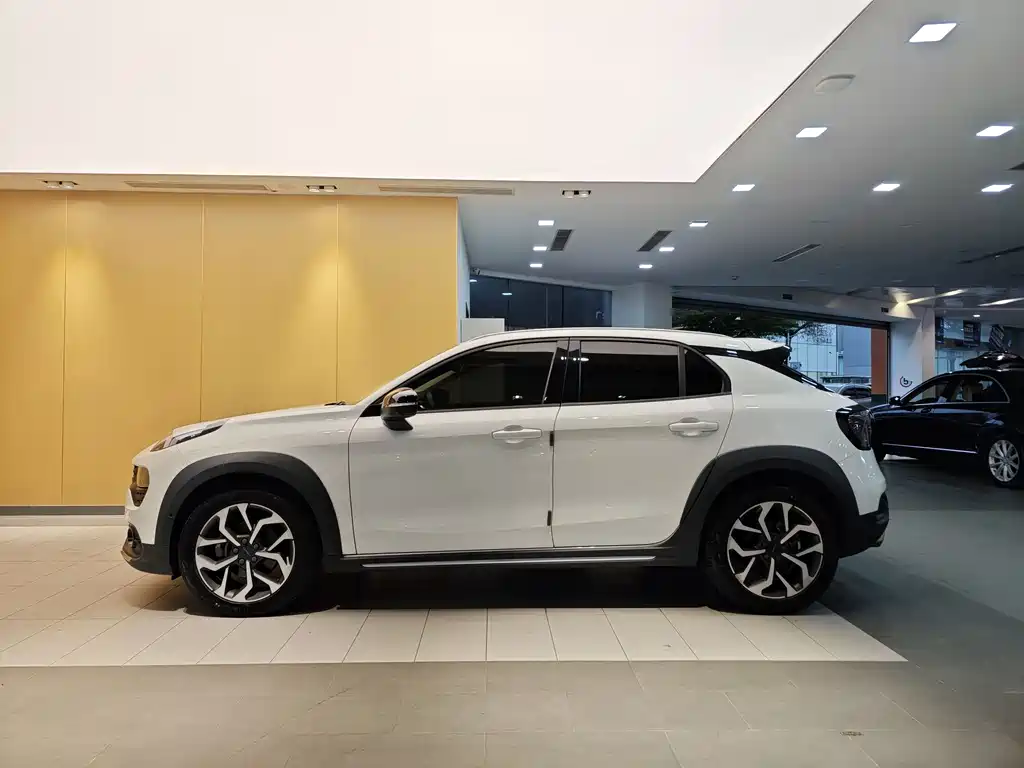 Lynk & Co 02 2019 High-Energy Version 2.0T Automatic Two-wheel Drive Pro Version National VI купить на сайте DeffCars