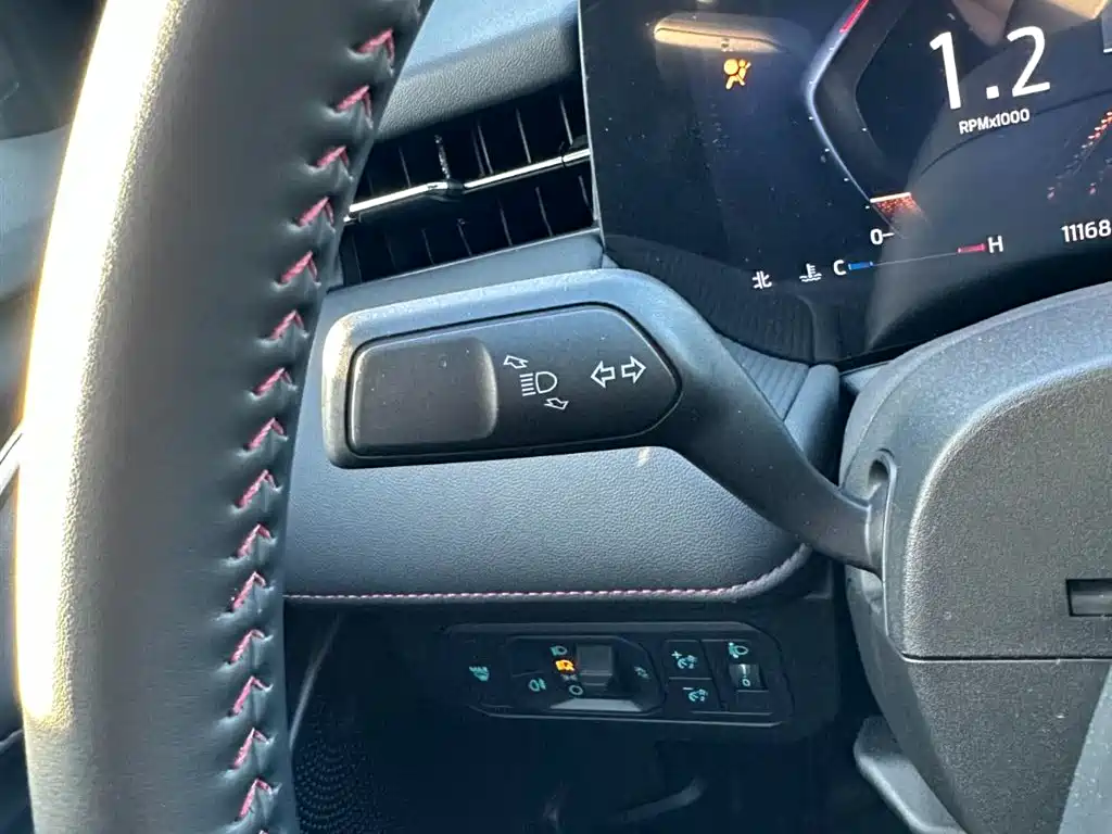 Mondeo 2023 EcoBoost 180 Luxury купить на сайте DeffCars