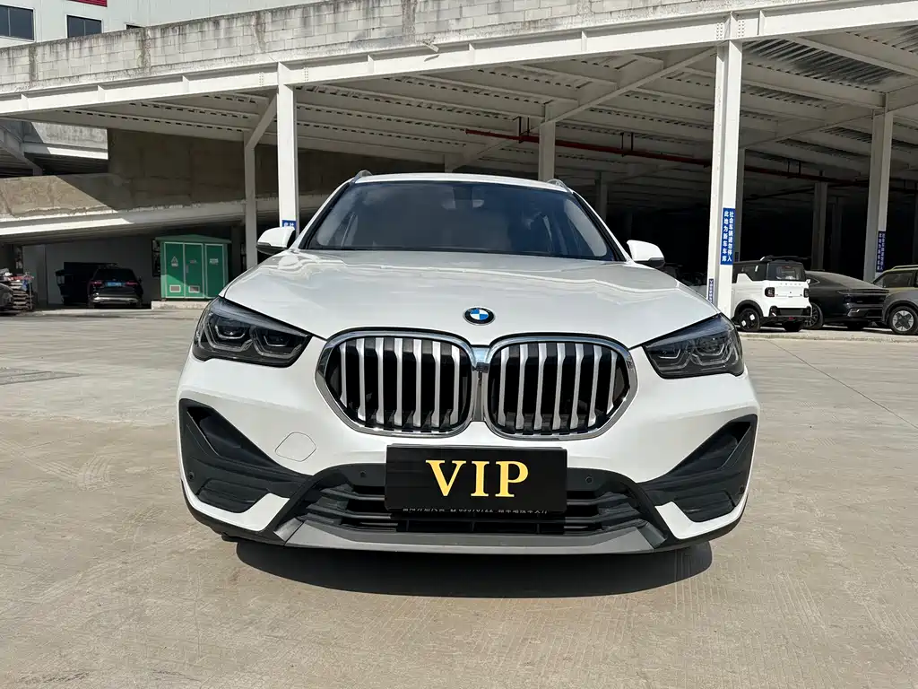 BMW X1 2022 sDrive25Li Leading Model купить на сайте DeffCars