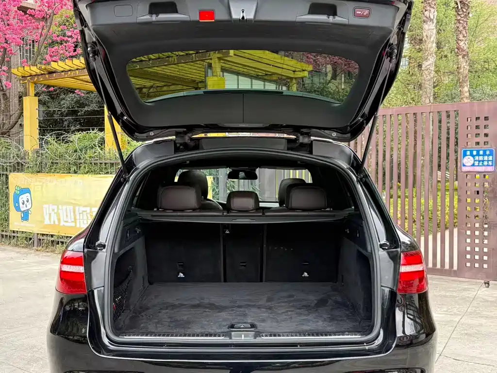 Mercedes-Benz GLC 2018 GLC 300 4MATIC luxury model купить на сайте DeffCars