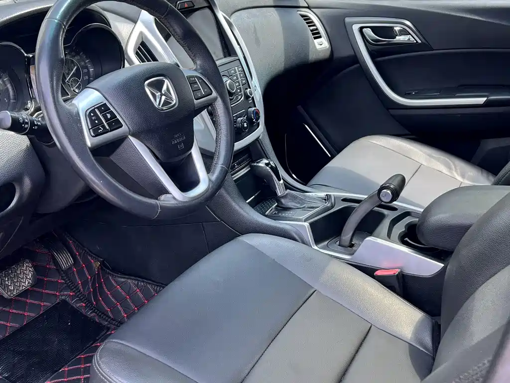 Yusheng S350 2013 2.4T automatic two-wheel drive diesel super luxury version 5 seats купить на сайте DeffCars