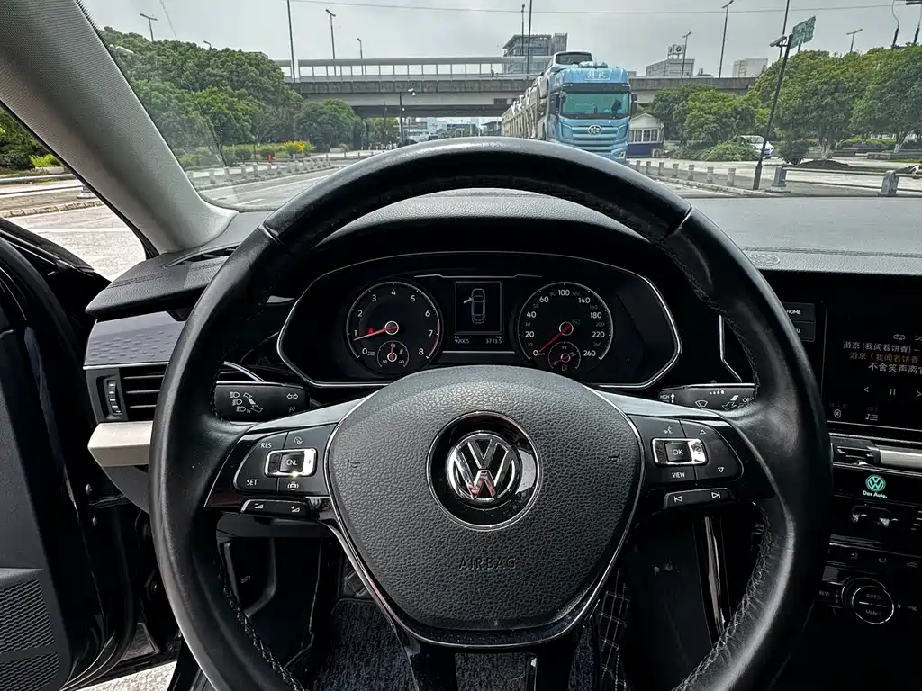 Passat 2020 330TSI Luxury Edition National V купить на сайте DeffCars