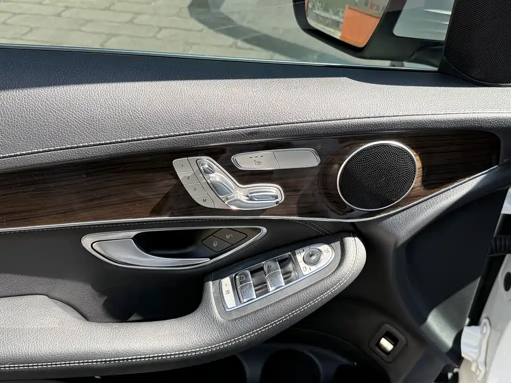 Mercedes-Benz GLC 2019 GLC 260 L 4MATIC luxury model купить на сайте DeffCars