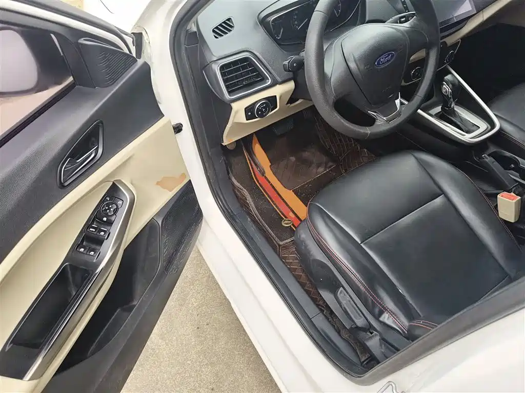 Escort 2017 facelift 1.5L automatic comfort model купить на сайте DeffCars