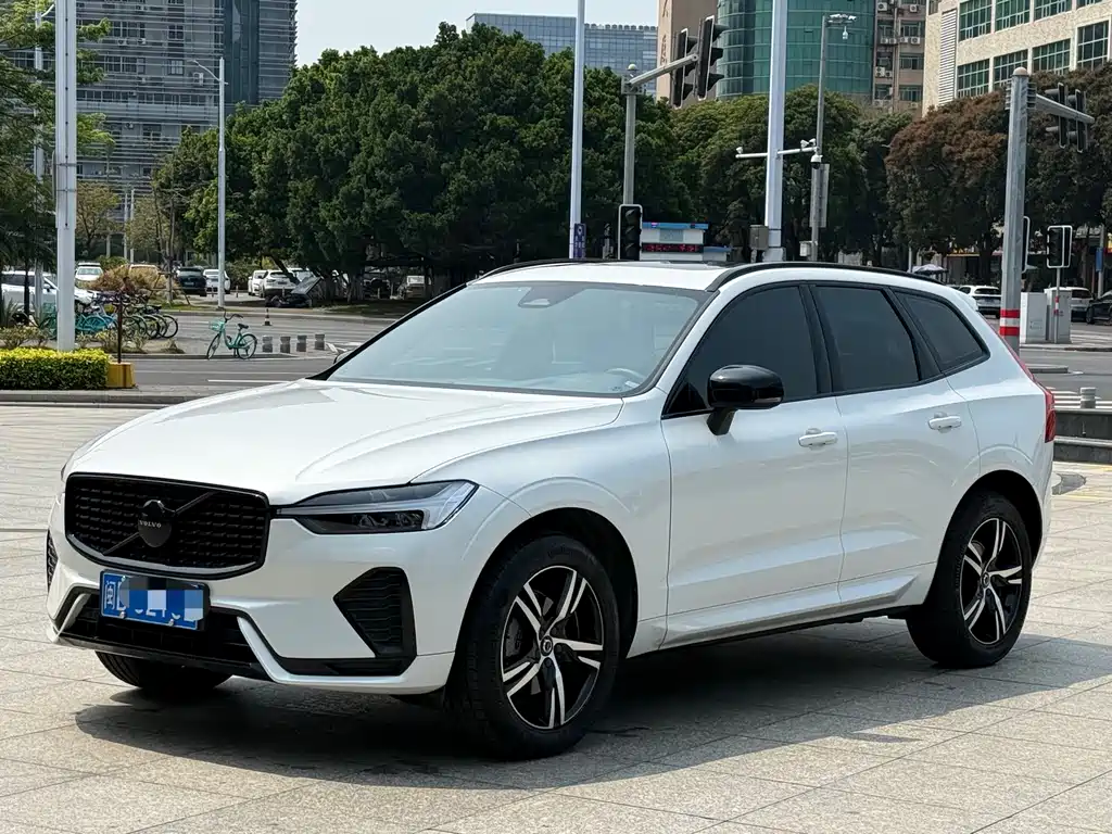Volvo XC60 2022 B5 four-wheel drive Zhiyuan Sport Edition купить на сайте DeffCars
