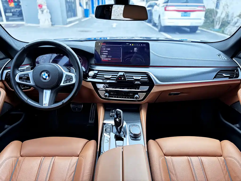BMW 5 Series Imported 2022 Facelift 530i Fashion Edition M Sports Package купить на сайте DeffCars