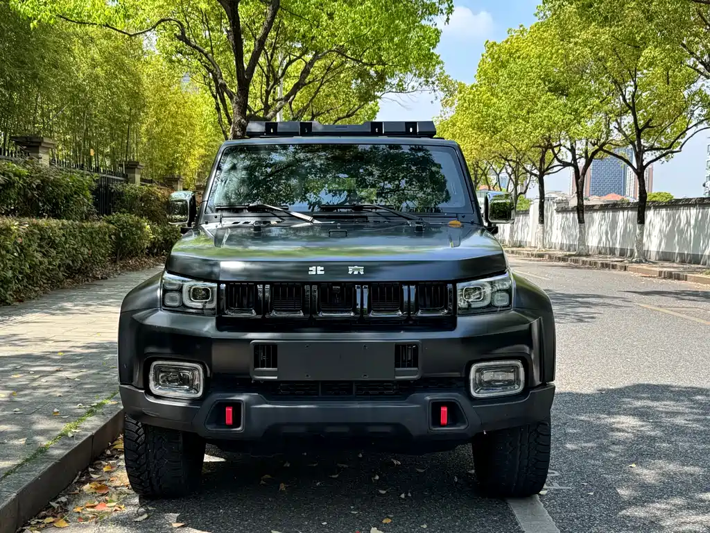 Beijing Off-Road BJ40 2023 2.0D Automatic Four-wheel Drive Blade Hero Edition Knight Type купить на сайте DeffCars