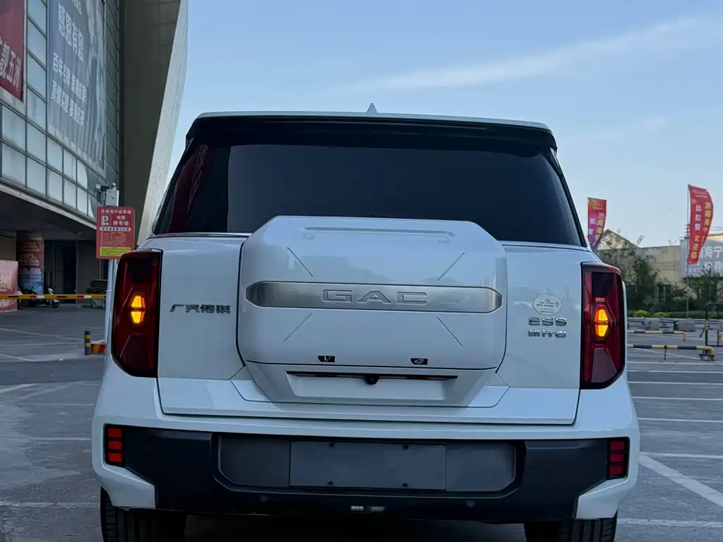 Trumpchi ES9 2024 PHEV 143km Traveler Max купить на сайте DeffCars