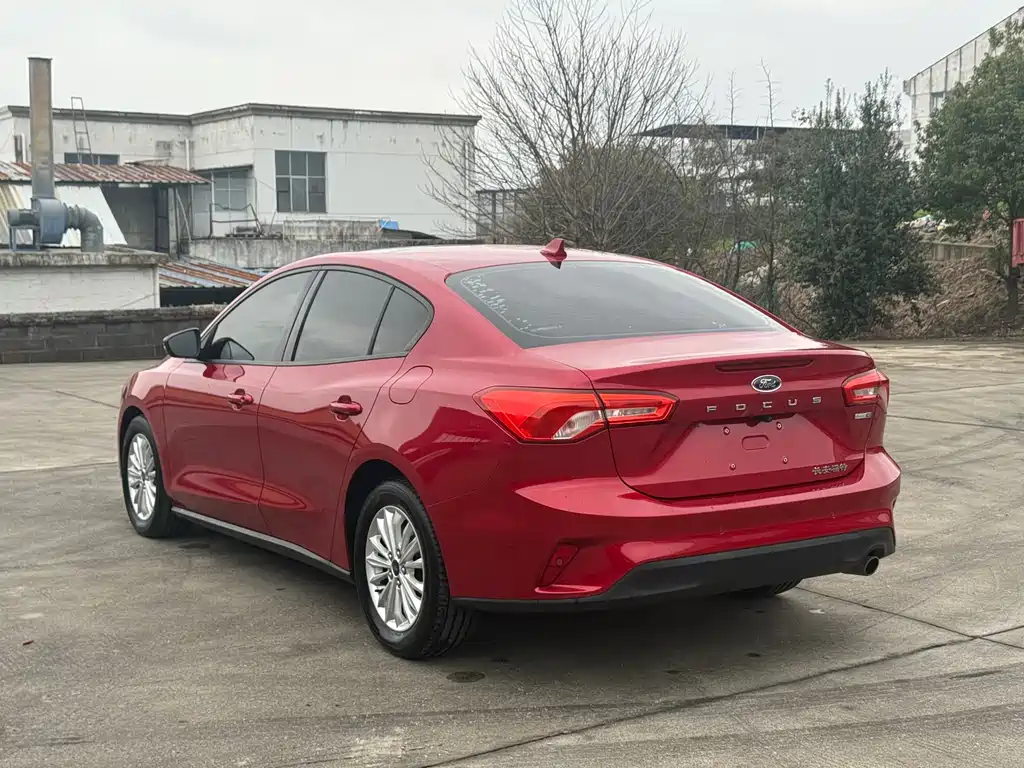 Focus 2019 Sedan EcoBoost 180 Automatic NeochaEDGE купить на сайте DeffCars