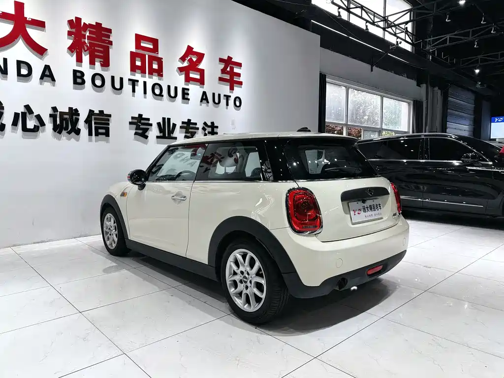 MINI 2018 1.5T ONE купить на сайте DeffCars