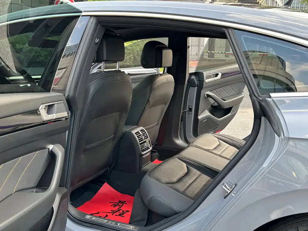 FAW-Volkswagen CC 2023 380TSI eye-catching version купить на сайте DeffCars