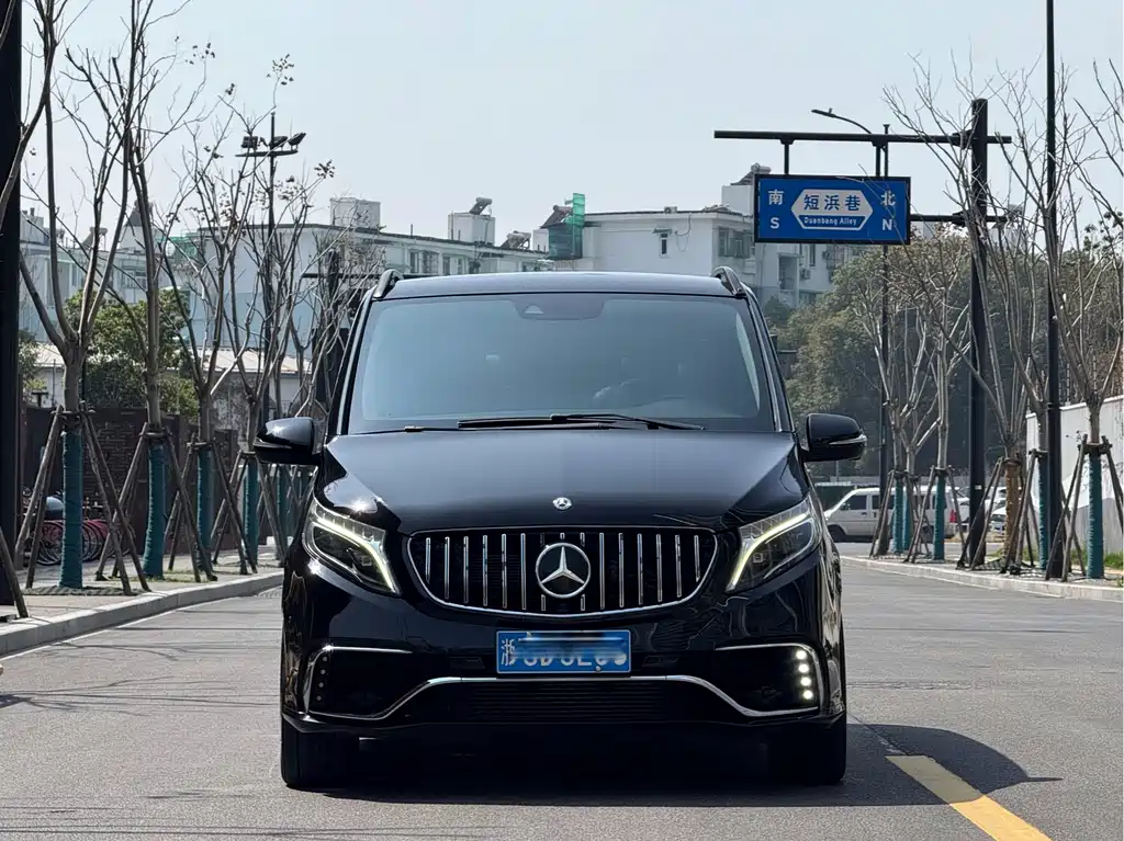 Mercedes-Benz V-Class 2018 V 260 Pilot Edition National VI купить на сайте DeffCars