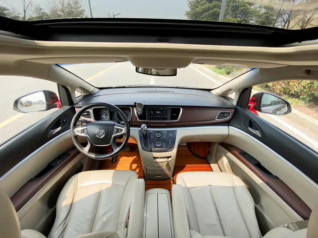Buick GL8 2017 25S luxury model National V купить на сайте DeffCars