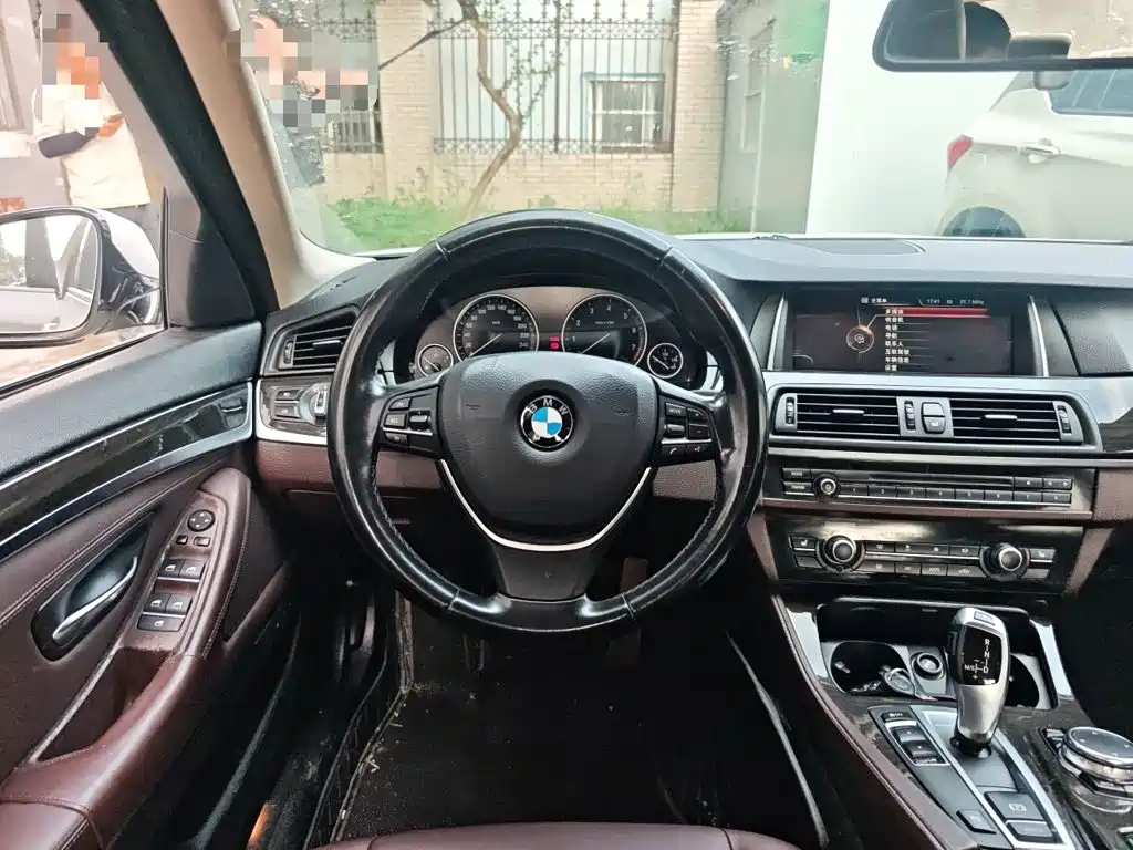 BMW 5 Series 2014 525Li Luxury Design Package купить на сайте DeffCars