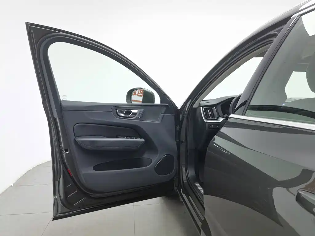 Volvo XC60 2019 T5 Four-wheel Drive Smart Edition National V купить на сайте DeffCars