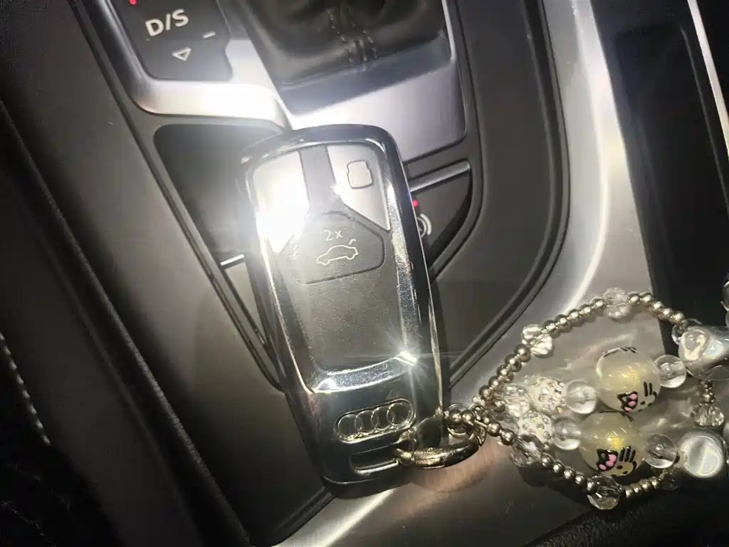Audi A4L 2020 40 TFSI Fashionable and Dynamic купить на сайте DeffCars